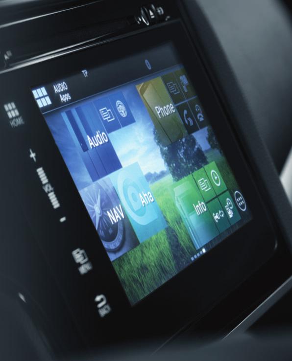 I KONTAKT MED LIVET DITT Jazz har det nye 7-tommers Honda CONNECT-systemet for lyd og informasjon i bilen.