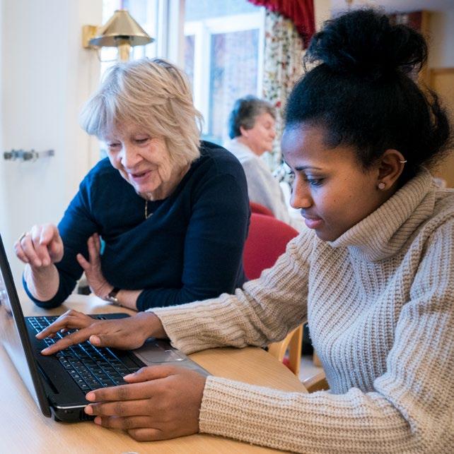 Har du hatt lyst til å lære data, men ikke våget å ta spranget? Timer kan bookes til mandag formiddag for en til en undervisning. Ring resepsjonen, telefon 22 38 70 60, for å melde deg på.