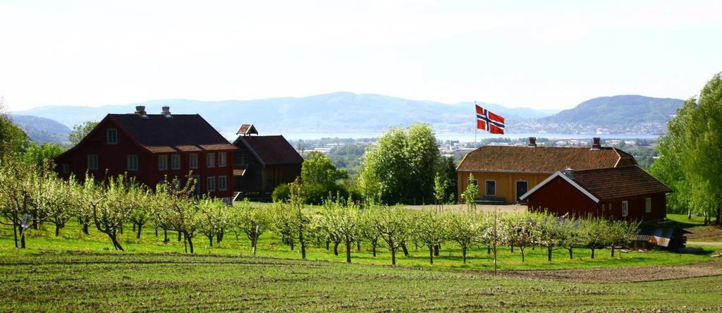 Kurs Nå er høsthalvåret snart over, og det er tid for oppsummering. Vi fikk mange tilbakemeldinger om kursønsker, og jobbet videre med de kursene det var tre eller flere som var interesserte i.