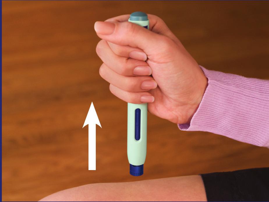 For å unngå skade på nålen inne i pennen må man ikke bøye nålkappen mens den fjernes. Den skal heller ikke settes tilbake etter å ha blitt fjernet.