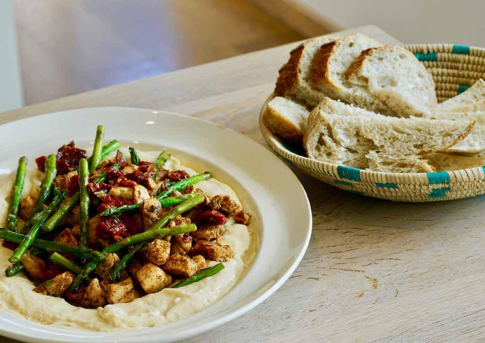 Nyhet: mai 2019 Tahina Sevan 5kg Tahina Sevan 5kg Stenmalt sesampasta. Brukes i dressing, til å lage hummus eller som smaksetter. Rik på mineraler, jern, kalsium, magnesium och sink.