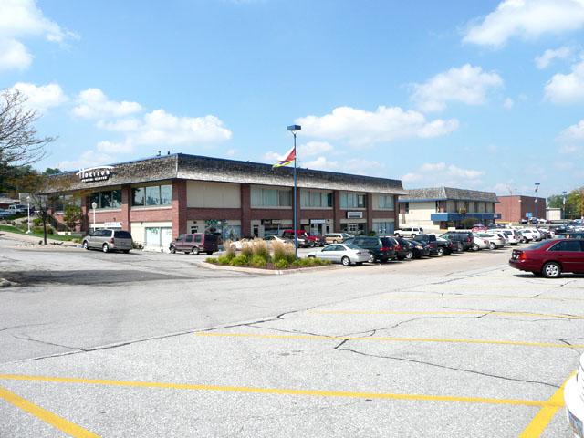 COMMERCIAL FOR LEASE Bel Air Plaza 12100 West Center Rd Omaha, E (120th & W.