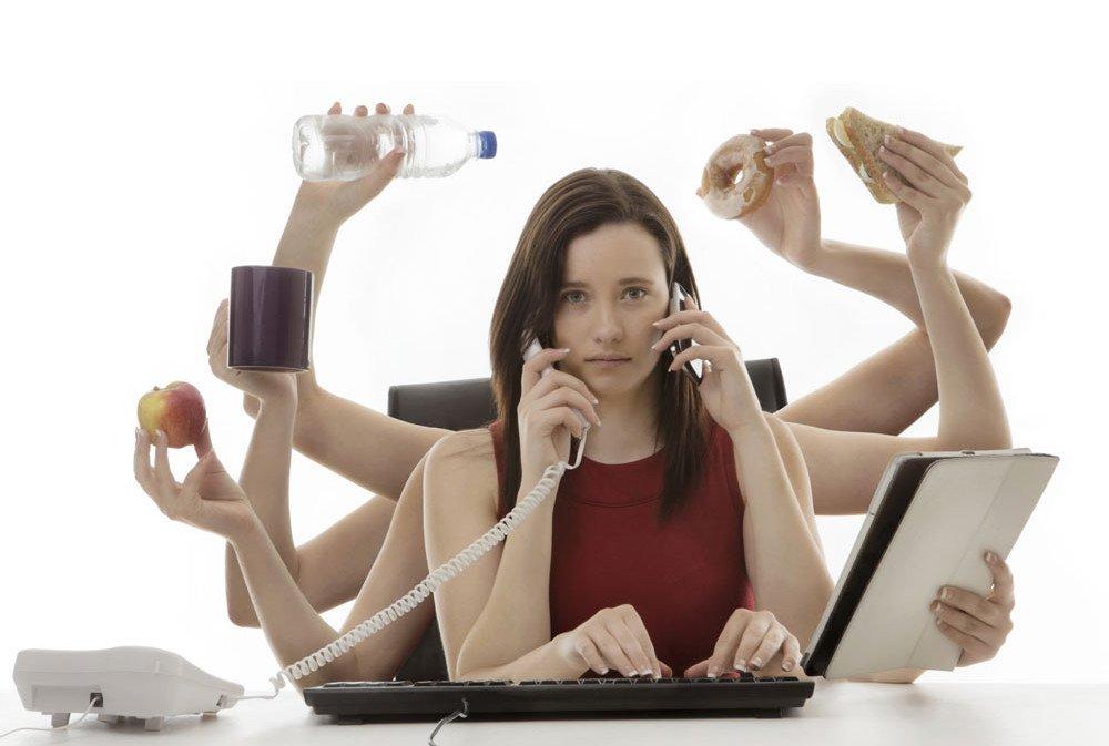 Kan stress og mangel på søvn kobles til multitasking?