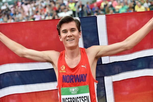 Sondre Guttormsen, Ski IL, stav 5.20 i kvalifisering, finale 5.40 nr. 6 110 m hekk 14.13 og utslått i forsøk nr. 39 totalt Simen Halle Haugen, Runar IL, 5000 meter 14.25.37 nr.