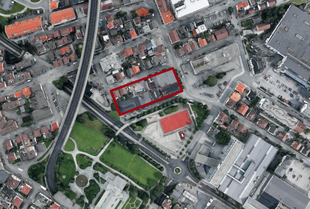 OPPSTARTSMØTE - PLANSAK 1. Forslagstillers redegjørelse for ønsket tiltak Planinitiativ a) Formålet med planen Næring i form av hotell, med annen næring mot miljøgaten i første etasje.