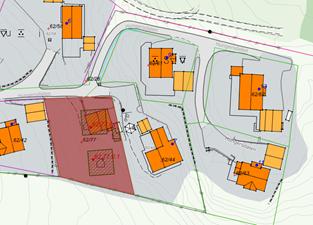 4. Klagar ber om dokumentasjon på at parkeringstilhøva på eigedom 62/44 er tilstrekkeleg for 3 bilar, etter at garasjen på bruk 77 er riven.