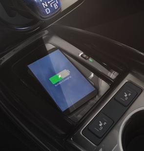 I Prius kombinerer vi kvalitetsmaterialer med ren, tidsmessig design, mens de ergonomiske