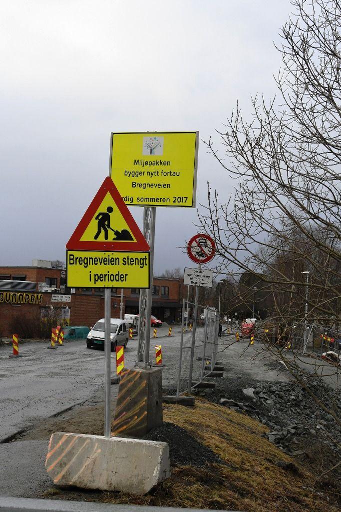 Nytt fortau langs Bregnevegen. Foto: Miljøpakken Utbygging av Asbjørnsens gate startet i 2017 og ferdigstilles i 2018. Oppstart for bygging av Tyholtvegen skjer i 2018.
