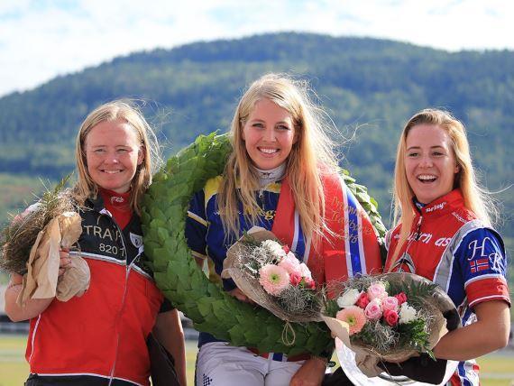 10. NM for montéryttere Norgesmesterskapet for montèryttere ble avholdt i forbindelse med V75-kjøringen 11. august. Mesterskapet hadde 15 deltagere, og gikk over fire løp.
