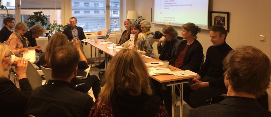 Instituttets formål Instituttets formål er å styrke det psykoterapeutiske tilbudet i Norge ved å sørge for kvalifisert utdanning i gruppepsykoterapi og gruppeanalyse.
