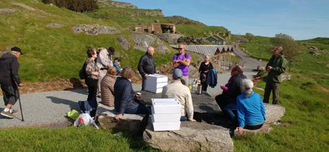 Sør-Rogaland Afasiforening på Fjøløy Fort Sør-Rogaland Asfasiforening avsluttet vårsemesteret med tur ut i flott vær.