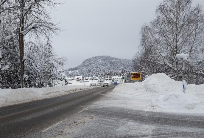 Begge ledninger er vurdert å god kapasitet i forhold til tiltaket som har et beskjedent behov både for vann og avløp.