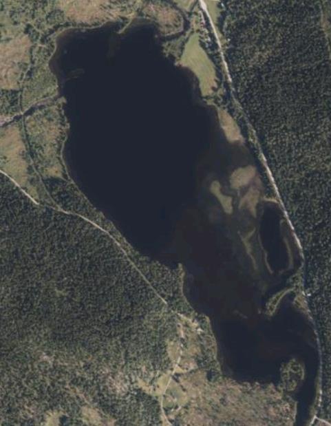 Sønnlandsvatnetet er et vatn som ligger nær vei, er ca. 1,3 km langt og ca. 450 meter bredt på sitt breieste. Den nordlige delen er noe dypere enn den sørlige delen.