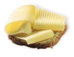 Som om dette ikke er nok er importen av analoge oster, det vil si oster der melkefettet er erstattet av vegetabilske oljer, sterkt økende.