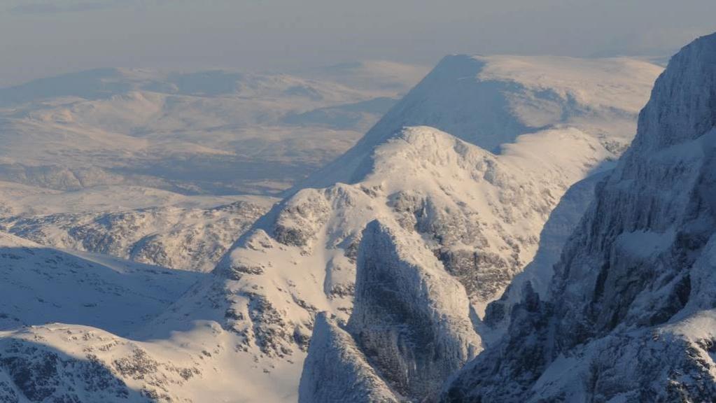 Innhold Hovedretning, marked og system Europa, Norden og Nord-Norge Flaskehalser nord-sør