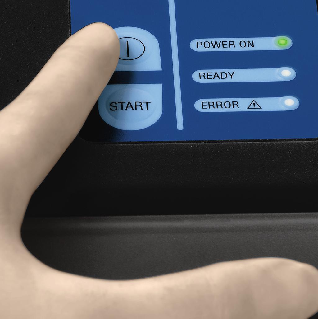 2 Starte vedlikeholdsenheten Trykk på AV/PÅ-knappen på tastaturet for å slå vedlikeholdsenheten på.