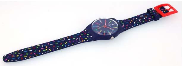 Design 2 (54) Produkt: Wristwatches (51) Klasse: 10-02 (72) Designer: Min Kim, St.