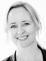 Tina Steinsvik Sund (1970) Konserndirektør HR, prestasjonsutvikling og digital forretning fra 1. januar 2013. I 2012 konserndirektør Forretningsstøtte og -utvikling.