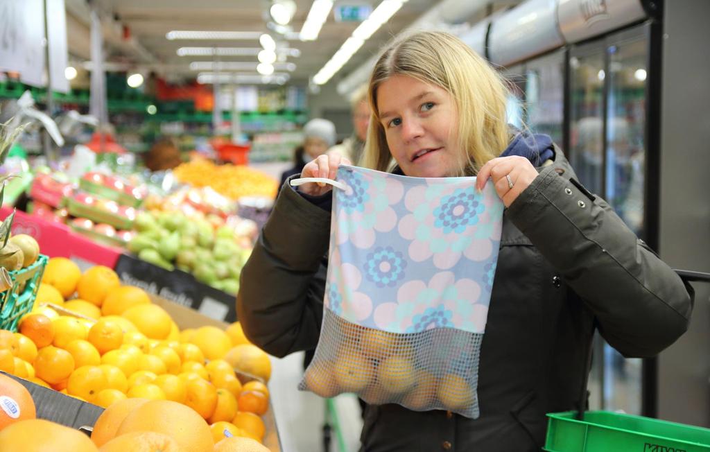 Eirika oppfordrer alle til å bruke mindre plast: Bruk våre frukt- og grønnsaksposer i stedet!