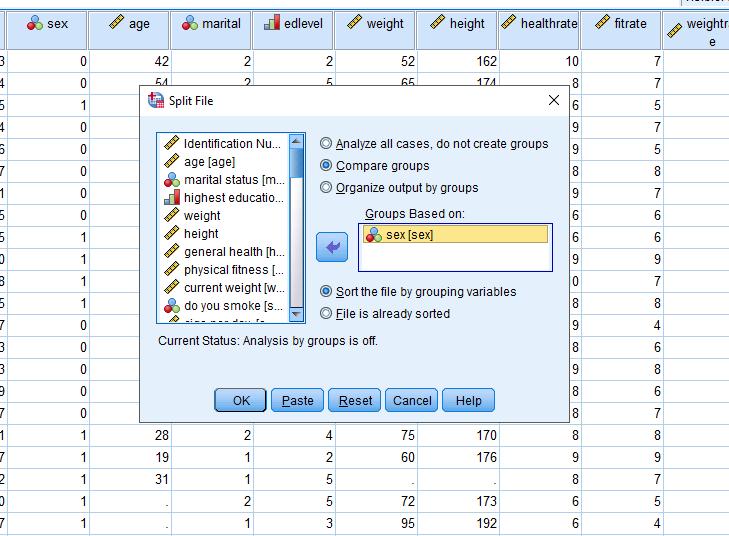 DELE OPP ET DATASETT Data > Split File Velg Compare groups om du ønsker at data fra ulike grupper vises i