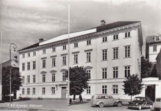 1964: Skole, skatt, sosialtrygdevesen, vei.