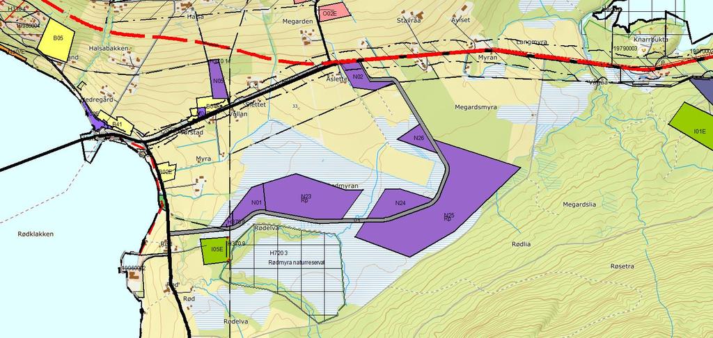 Viktigaste endringane i planen, Halsanaustan KPA viser store (ca 300 Daa) næringsareal i tilknyting til hamn og (eksisterande/framtidig) E39 på Rødmyra. Hamna er vist i plan for sjøområda.
