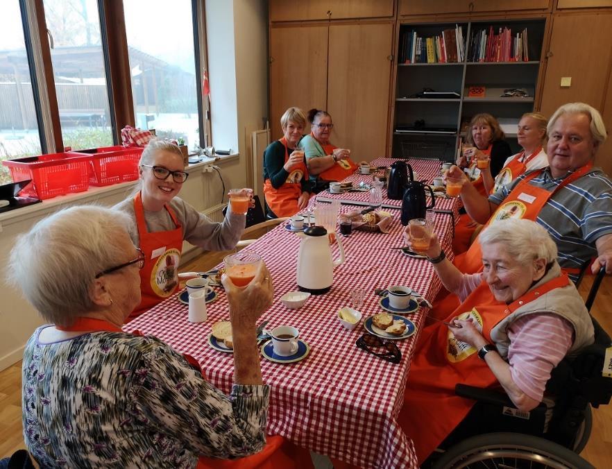 Ældre tager magten tilbage ved spisebordet De ældre