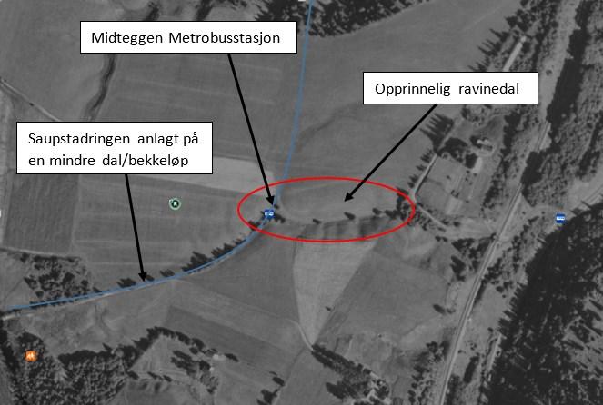 Side 7 utbygging av området. Dagens undergang for gang- og sykkelveg er i tillegg anlagt langs dette dalløpet, og det vil derfor trolig være noe mindre fyllmasser her.