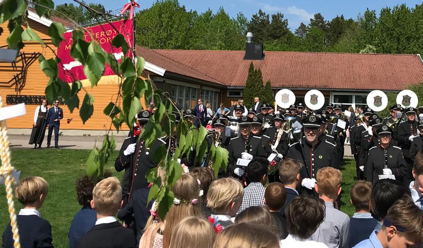 Nøtterøy Musikkorps Hva skjer på Tjøme? 08:00 Flaggheising på kommunehuset og ved Tjøme omsorgsenter. Speidere deltar.
