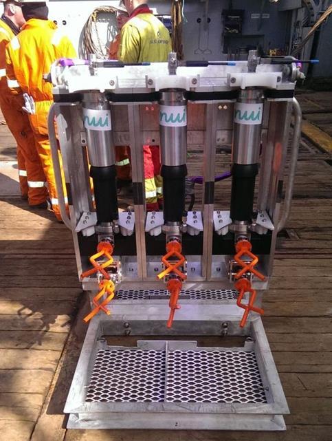 SEDIMENT SAMPLING NUI has develop a gas-tight seabed sampler. Background from offshore diving o Seabed contamination hazard to the diver.