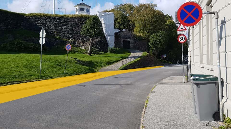 Figur 4-3 Eksempel på smalt fortau med trapper til bolig lans østsiden av Haugeveien (kilde:google) Det opphøyde gangfeltet ved Nordnesparken markerer sideskiftet