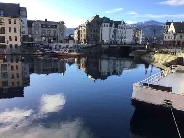 Ålesund kommune er definert som lavrisikokommune med tanke på radonforekomster. INNVENDIG, ANDRE FORHOLD 15.1.1 Andre forhold innvendig Eventuelt andre forhold som ikke inngår i det foran.