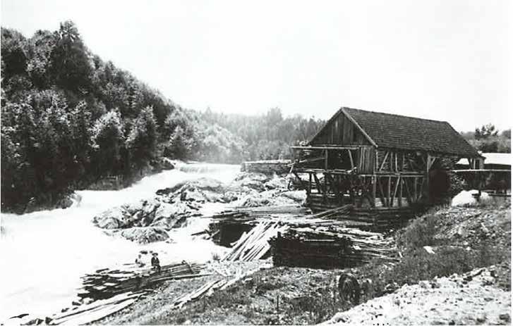 Vannsagene preget Eiker i mer enn 350 år, før dampsager og treforedlingsindustri overtok. Ved begynnelsen av 1900-tallet sto det fremdeles slike sager mange steder på Eiker.