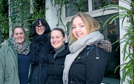 // F.v Rigmor Øien, Lisbeth Ødegård, Ingrid Hareland Bustad og Julie Hærnes Pasche Foto: Anders E. Romøren // som skal huskes og hvorfor det skal huskes, sier Hans som går andreåret.