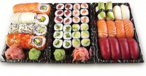 biter tempura, 6 kylling maki, 6 skiver lask sashimi med 2 stk vårruller E,F,H,M,SE,SO BENTO 4 3-4 Personer 6. LITEN SASHIMI 5 laks, 2 tuna, 1 kamsjell B,F,S,SE,SO 7.