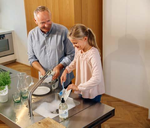 75 Bærekraft agendaen, og Lilleborg har i 2018 introdusert sin høyteknologiske vaskerobot til stadig flere kunder.