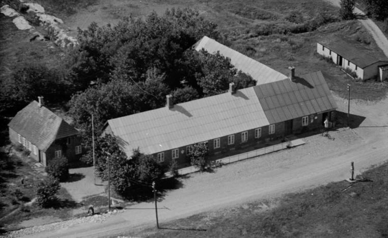 37 23a Hellerød Tambohus Kro Sten Rysgaard 1981 Håkon