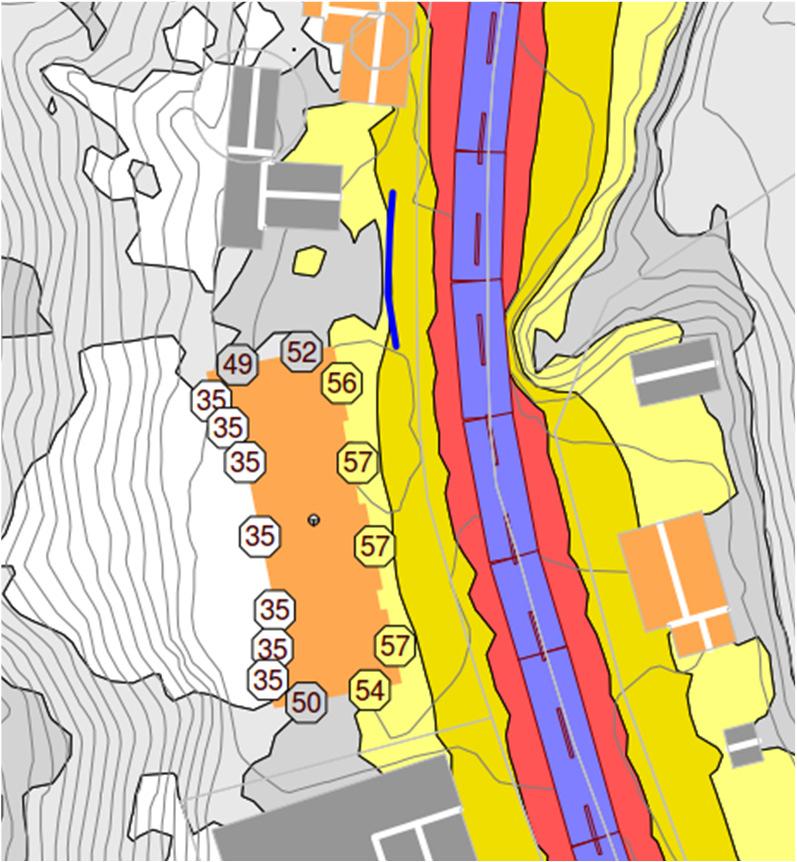 Figur 4: Støysonekart som viser effekt av 2,5 meter høy skjerm mot veg/jernbane. Støysonekart er vist med 3 db skjerpede grenseverdier Hver leilighet har i tillegg en balkong mot øst.