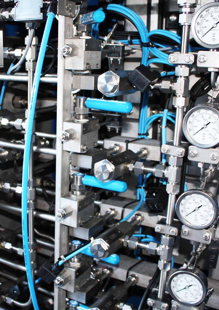 HPU Flusheuniter Akkumulatorer Oljetørkere Analyseutstyr Oljefylle pumper Filter Flow vendere Oljesirkulasjon IKM Testing utfører sertifisering av renhet i hydraulikkanlegg, smøreoljesystemer, BOP