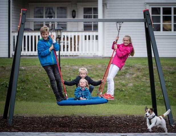 Muligheter for visning Kjøp av bolig er en av de største beslutningene vi tar i løpet av livet. Det er ikke alltid lett å ta slike beslutninger basert på prospekt og teninger.