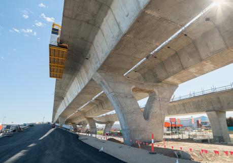 6 Reparasjoner vertikalt, horisontalt og på undersiden Enkel påføring under alle forhold Utbedringer og reparasjoner på broer og i tunneler er risikable prosjekter.