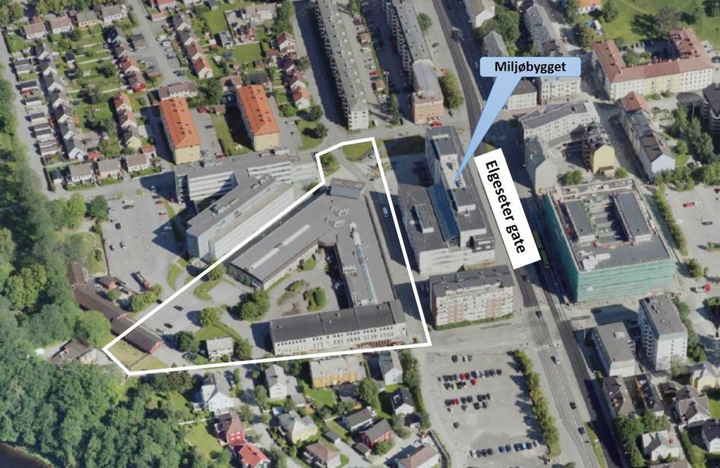 4/11 Figur 1: Planområdet i Teknobyen, Professor Brochs gate 6. Den heltrukne hvite linjen markerer avgrensningen til planområdet (Pir II, 20