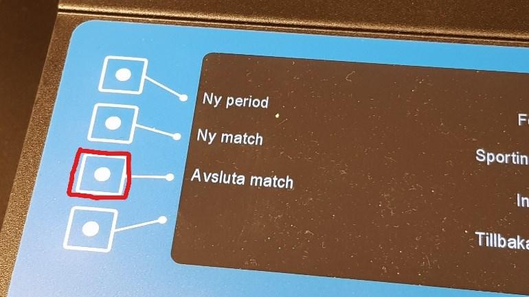 og deretter «Avsluta match» og bekreft med OK.