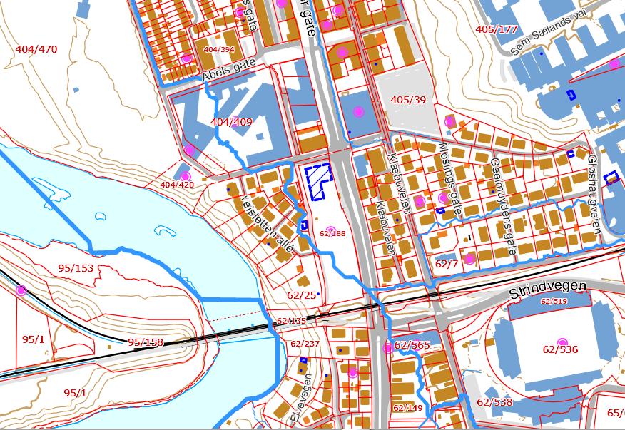 TEKNOBYEN BT5 - VANN OG AVLØP 7 Flomveg Den blå vannvegen som går over tomten på figuren under er en flomveg angitt i Trondheim kommunes kartløsning.