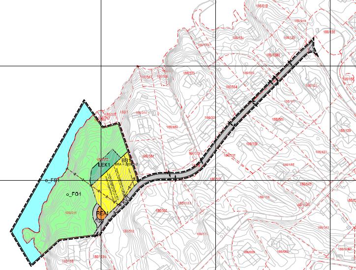 nærområdet, nærhet til strandsone, vanskelige trafikkforhold og brudd med eksisterende byggeskikk. I tillegg blir det pekt på at planforslaget berører eiendommer utenfor forslagsstillers kontroll.