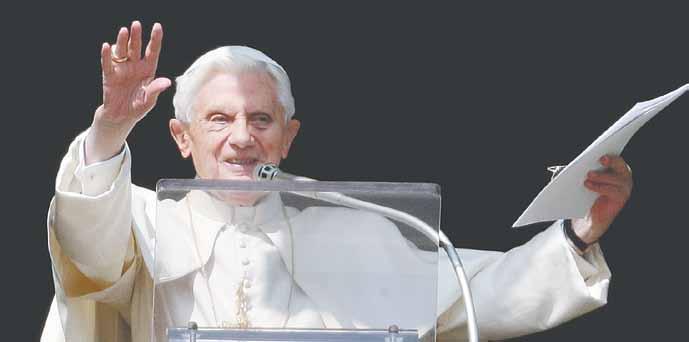 Vorarlberger KirchenBlatt 28. Februar 2013 Interview 11 Papst Benedikt XVI. nahm am Sonntag bei seinem letzten Angelusgebet und am Mittwoch bei der Generalaudienz Abschied von Zehntausenden Pilgern.