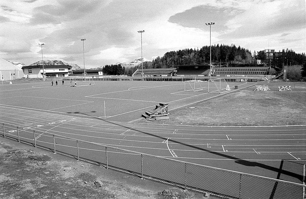 Narvik stadion Hovedarena for idretten i Narvik ligger på en høyde vest for byens sentrum, men med kort avstand til alle viktige fasiliteter.