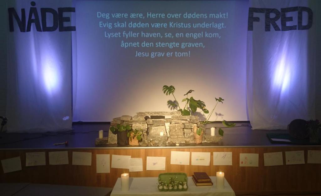 Årsmelding 2018 Haukås Nærkirke Vår visjon: Vi bygger kirke Fra familiegudstjenesten i mars. Jesu grav er tom. Barna har tegnet i takk og glede.