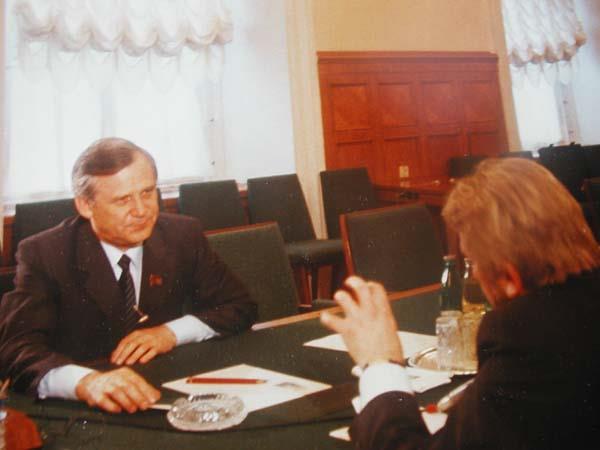 april 1991 «Sovjetunionens ledelse innså, at sovjetsystemet var ineffektivt og blokkerte utviklingen.