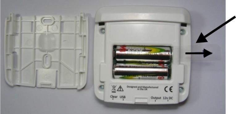 2.3 Vanlig drift, varsling av alarm Mottakeren får signal fra radiosender som den er koblet mot. Når den mottar alarm vil: Det komme et fast rødt lys der det står «Monitor».